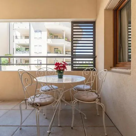 Maison Charmante A Avec Acces A Piscine Partagee Uzès